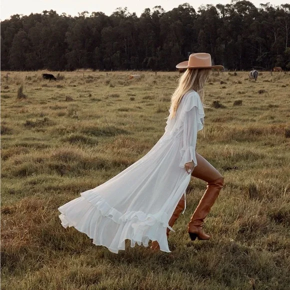 Homebodii Persephone Robe - White